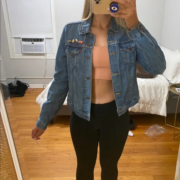 Levi’s Trucker - Picture 4 of 5